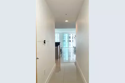 253 NE 2nd St #2506, Miami, FL 33132 - Photo 21