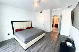 253 NE 2nd St, Miami, FL 33132 - Photo 27