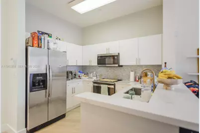 19501 W Country Club Dr #211, Aventura, FL 33180 - Photo 5