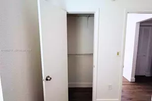 217 NW 84th St, Miami, FL 33150 - Photo 3