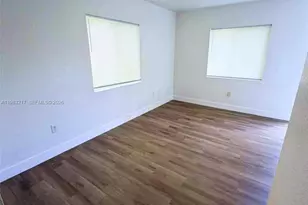 217 NW 84th St, Miami, FL 33150 - Photo 9