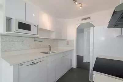 1688 West Ave #PH-07, Miami Beach, FL 33139 - Photo 15