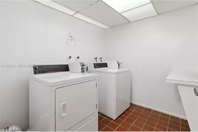 7100 NW 17th St #210, Plantation, FL 33313 - Photo 11