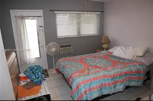 815 SW 10th Terrace, Hallandale Beach, FL 33009 - Photo 7