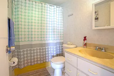 1530 SW 2nd St #405, Miami, FL 33135 - Photo 13