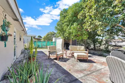 19050 SW 125th Ave, Miami, FL 33177 - Photo 25