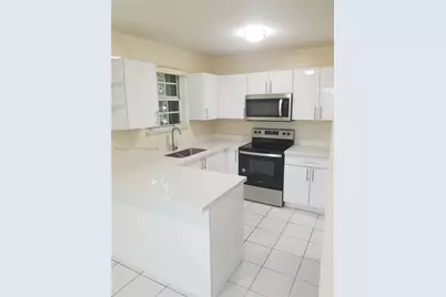 170 NE 142nd St #3, Miami, FL 33161 - Photo 1