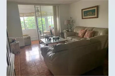 8305 Sunrise Lakes Blvd #103, Sunrise, FL 33322 - Photo 3