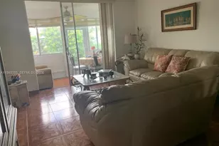 8305 Sunrise Lakes Blvd, Sunrise, FL 33322 - Photo 3