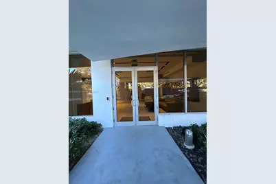 13800 Highland Dr #402, North Miami Beach, FL 33181 - Photo 3