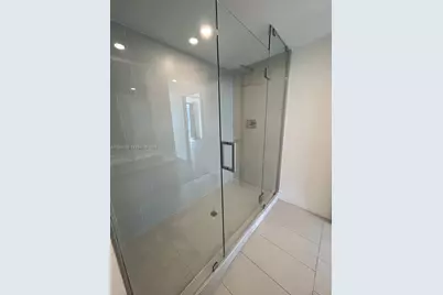 13800 Highland Dr #402, North Miami Beach, FL 33181 - Photo 25