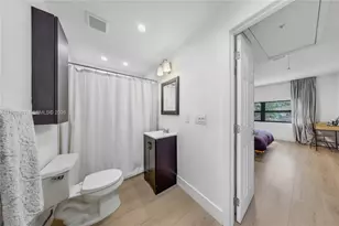 10610 NE 11th Ave, Miami Shores, FL 33138 - Photo 17