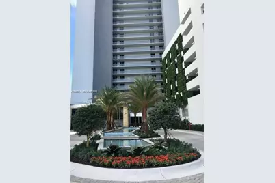 16385 Biscayne Blvd #2702, North Miami Beach, FL 33160 - Photo 1