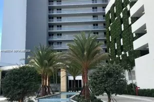 16385 Biscayne Blvd, North Miami Beach, FL 33160 - Photo 1