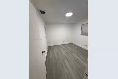 1736 N 16th Ct #B, Hollywood, FL 33020 - Photo 7