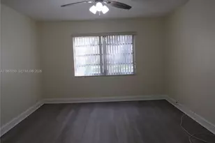 100 Ashbury Rd, Hollywood, FL 33024 - Photo 11