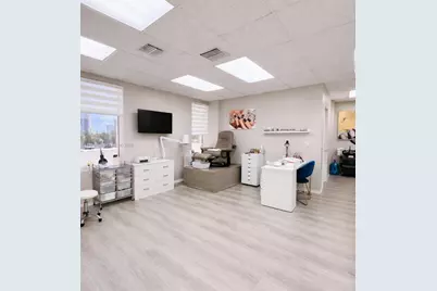 2100 E Hallandale Beach Blvd, Hallandale Beach, FL 33009 - Photo 5