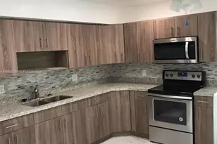 6710 SW 18th Ct, North Lauderdale, FL 33068 - Photo 5