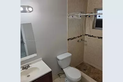 2570 NE 192nd St #2, Miami, FL 33180 - Photo 7