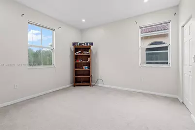 3760 NE 10th St, Homestead, FL 33033 - Photo 17