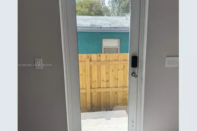 1028 NW 8th Ave, Fort Lauderdale, FL 33311 - Photo 27