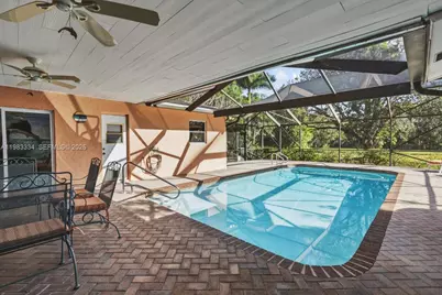 10930 SW 27th Ct, Davie, FL 33328 - Photo 17