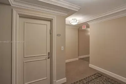 20000 E Country Club Dr #211, Aventura, FL 33180 - Photo 21