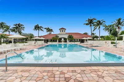 20000 E Country Club Dr #211, Aventura, FL 33180 - Photo 23