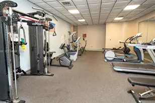 1000 Colony Point Cir, Pembroke Pines, FL 33026 - Photo 49