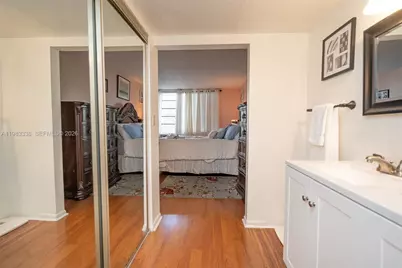 1000 Colony Point Cir #203, Pembroke Pines, FL 33026 - Photo 33