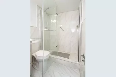 1000 Colony Point Cir #203, Pembroke Pines, FL 33026 - Photo 17