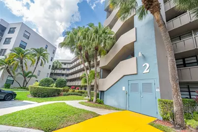 1000 Colony Point Cir #203, Pembroke Pines, FL 33026 - Photo 39