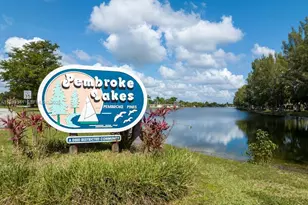 1000 E Saint Charles Pl, Pembroke Pines, FL 33026 - Photo 25