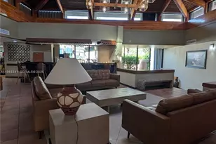 1000 E Saint Charles Pl, Pembroke Pines, FL 33026 - Photo 47