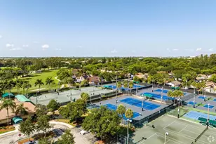 1000 E Saint Charles Pl, Pembroke Pines, FL 33026 - Photo 33