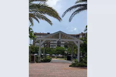 1000 E Saint Charles Pl #519, Pembroke Pines, FL 33026 - Photo 25