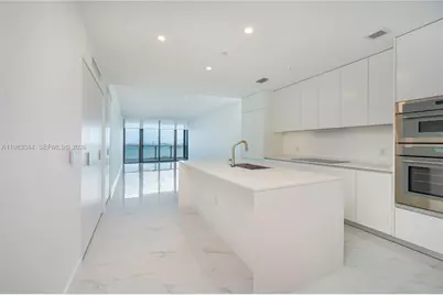 700 NE 24th St #2506, Miami, FL 33137 - Photo 5