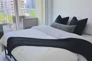 321 NE 26th St, Miami, FL 33137 - Photo 5