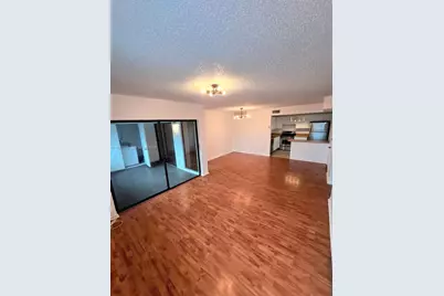 20130 NE 3rd Ct #6, Miami, FL 33179 - Photo 7