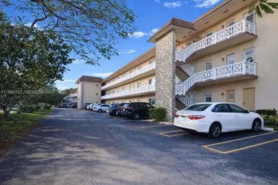 3530 NW 52nd Ave #509, Lauderdale Lakes, FL 33319 - Photo 9