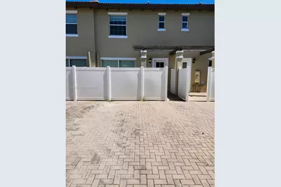 1322 SW 147th Ter, Pembroke Pines, FL 33027 - Photo 21