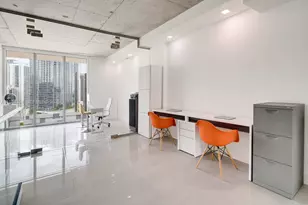690 SW 1st Ct, Miami, FL 33130 - Photo 11
