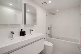 690 SW 1st Ct, Miami, FL 33130 - Photo 15