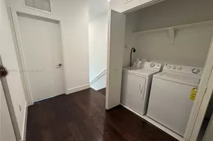 2630 NE 213th St, Miami, FL 33180 - Photo 11