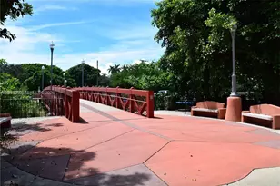 125 Edgewater Dr, Coral Gables, FL 33133 - Photo 27