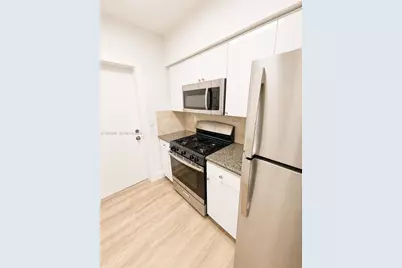125 Edgewater Dr #1, Coral Gables, FL 33133 - Photo 3
