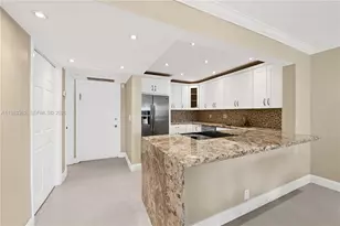 329 SE 3rd St, Hallandale Beach, FL 33009 - Photo 1