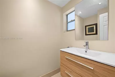 329 SE 3rd St #103S, Hallandale Beach, FL 33009 - Photo 11