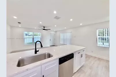 3461 NW 5th St, Lauderhill, FL 33311 - Photo 7