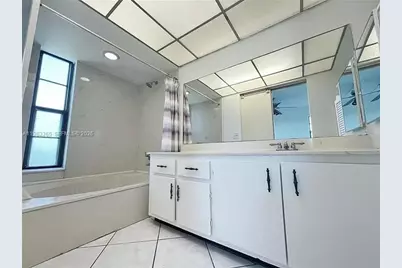 9370 SW 8th St #423, Boca Raton, FL 33428 - Photo 9